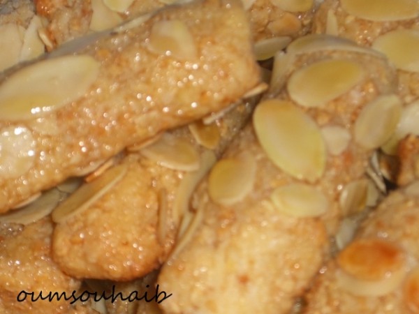 gâteaux algériens faciles aux cacahuètes et noix de coco