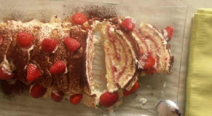 Gateau Roule Aux Fraises Et Chantilly Mascarpone