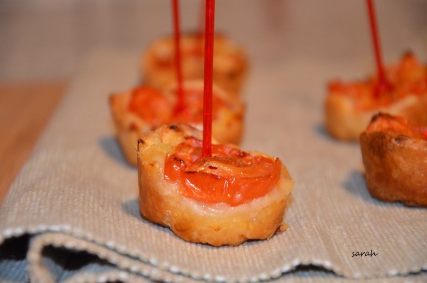 bouchees-feuilletees tomate-mozza-1