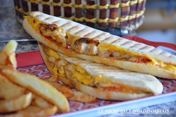 Panini Maison Au Poulet Le Sucre Sale D Oum Souhaib