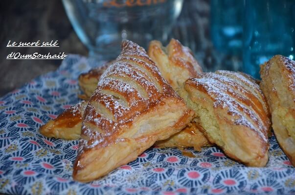 Triangle Feuillete A La Creme D Amande Le Sucre Sale D Oum Souhaib