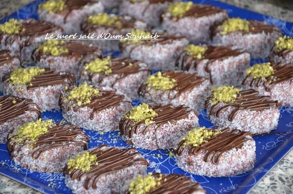 gâteau sablé au cacao en poudre et chocolat pour l'aid biscuit algérien