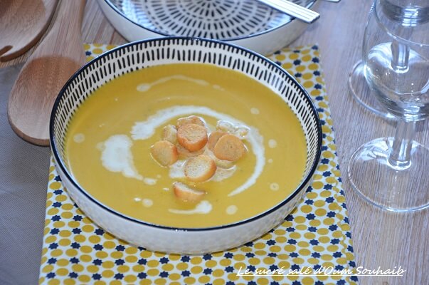 soupe de citrouille et pomme de terre facile au curry courge potiron