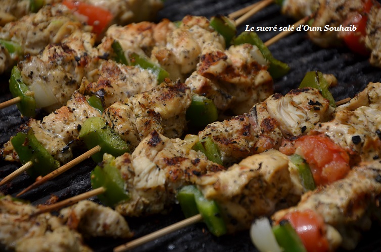 Brochette De Poulet Marocaine A La Chermoula Le Sucre Sale D Oum