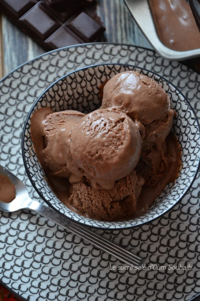 creme-glacee-au-chocolat-maison-sans-sorbetiere