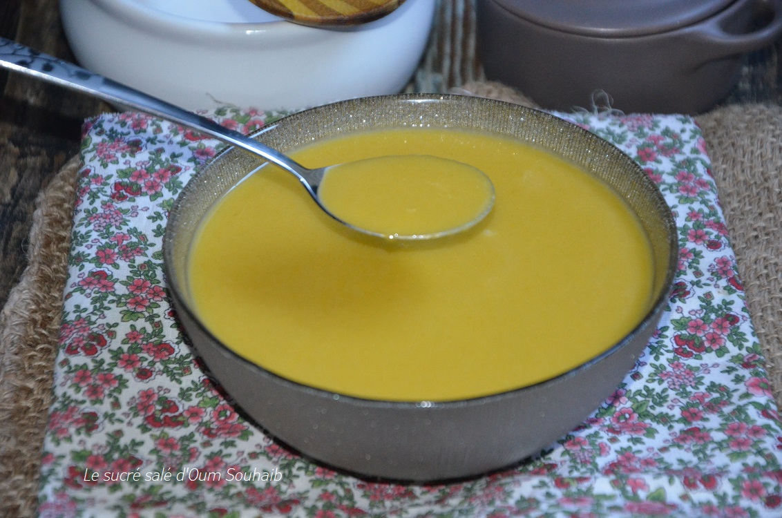 soupe-de-légumes-onctueuse-au-monsieur-cuisine-connect